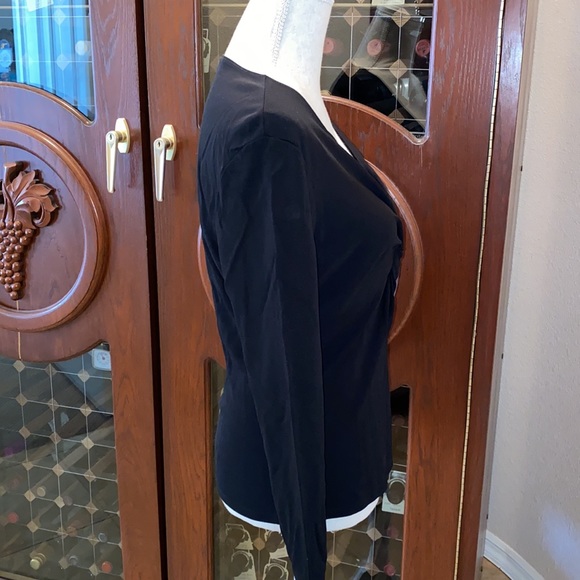 Tahari top - Picture 7 of 9